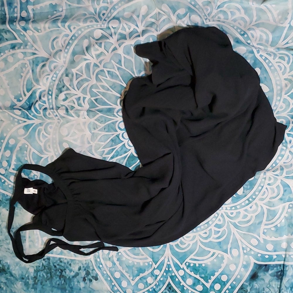 Gap Long Flowing Sleeveless Black Dress